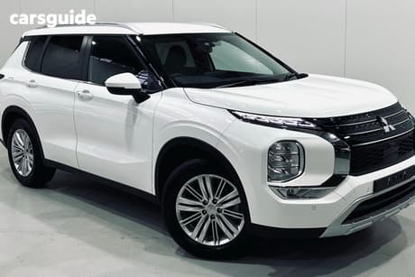 White 2024 Mitsubishi Outlander Wagon Ls 7 Seat (2Wd)