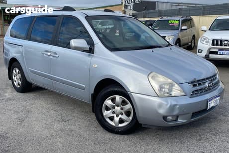 Silver 2009 Kia Grand Carnival Wagon Ex Luxury Sports