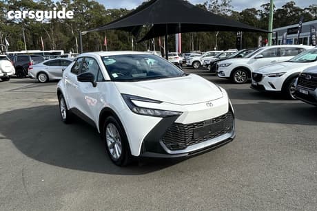 White 2024 Toyota C-HR Wagon Gxl Hybrid