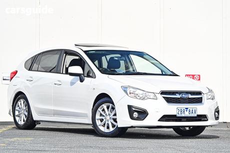 White 2013 Subaru Impreza Hatchback 2.0I-L (Awd)
