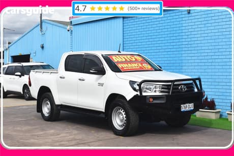 White 2016 Toyota Hilux Dual Cab Utility Sr (4X4)