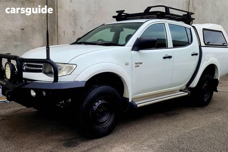 White 2011 Mitsubishi Triton Double Cab Utility Glx (4X4)