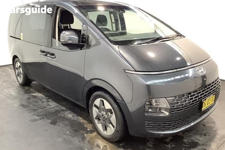 Grey 2022 Hyundai Staria Wagon