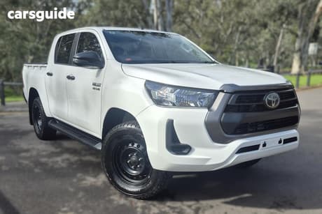 White 2020 Toyota Hilux Double Cab Pick Up Sr (4X4)