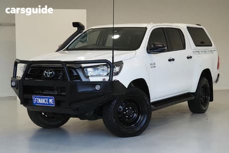White 2022 Toyota Hilux Double Cab Pick Up Sr (4X4)