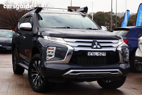 Grey 2022 Mitsubishi Pajero Sport Wagon Exceed (4Wd) 7 Seat
