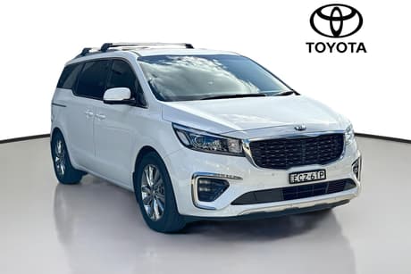 White 2020 Kia Carnival Wagon Platinum