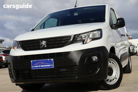 White 2023 Peugeot Partner Commercial PRO LOW ROOF SWB