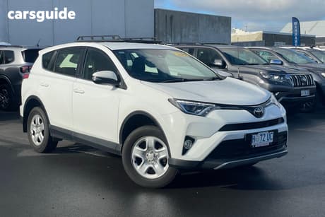 White 2018 Toyota RAV4 Wagon Gx (4X4)