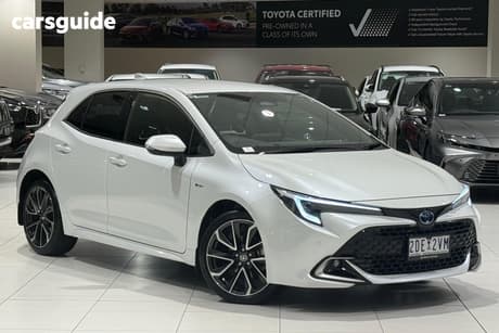 White 2025 Toyota Corolla Hatchback Zr Hybrid