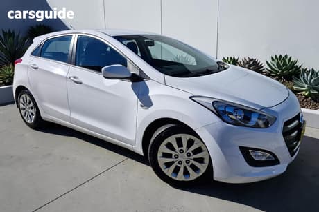 White 2015 Hyundai I30 Hatchback Active