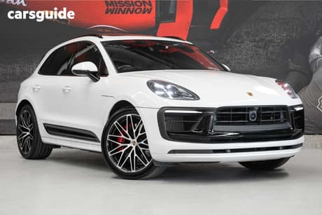 White 2022 Porsche Macan Wagon Gts