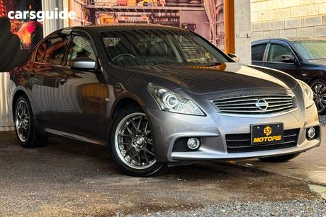 Grey 2010 Nissan Skyline Sedan