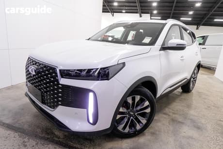 White 2025 Chery Tiggo 4 Wagon Ultimate