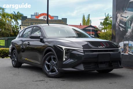 Grey 2025 Kia K4 Sedan S