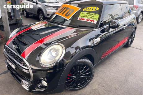 Black 2014 Mini Cooper Hatchback S