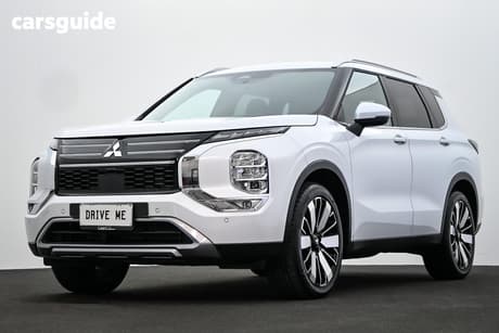 White 2025 Mitsubishi Outlander Wagon Aspire 7 Seat (2Wd)