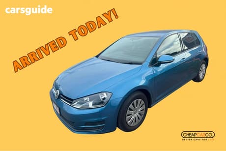 Blue 2016 Volkswagen Golf Hatchback 92 Tsi