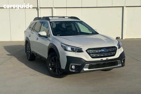 White 2024 Subaru Outback Wagon Awd