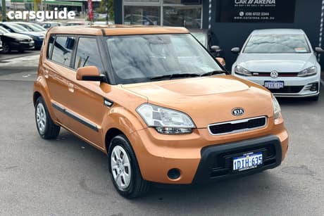 Orange 2010 Kia Soul Hatchback