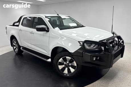 White 2022 Isuzu D-MAX Crew Cab Utility Ls-U+ (4X4)