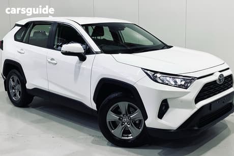 White 2024 Toyota RAV4 Wagon Gx (2Wd)