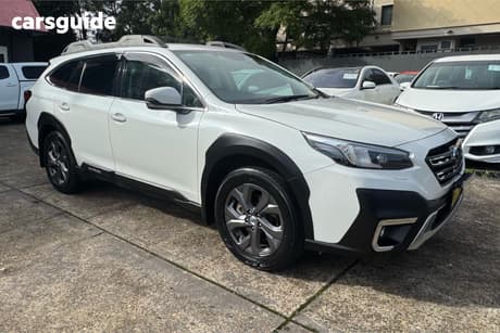 White 2020 Subaru Outback Wagon Awd