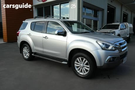 Silver 2017 Isuzu MU-X SUV LS-T