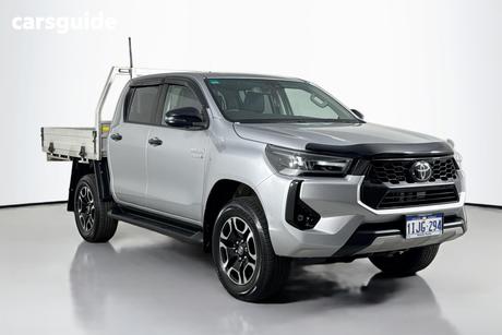 Silver 2024 Toyota Hilux Double Cab Chassis Sr5 48V (4X4)