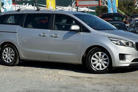 Silver 2016 Kia Carnival Wagon S