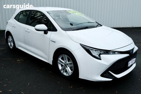 2018 Toyota Corolla Hatchback Ascent Sport (Hybrid)