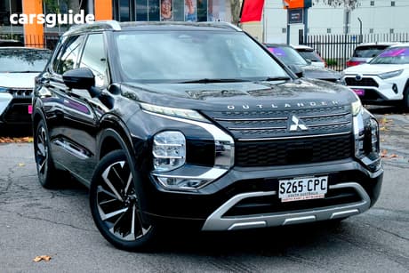 Black 2022 Mitsubishi Outlander Wagon Exceed 7 Seat (Awd)