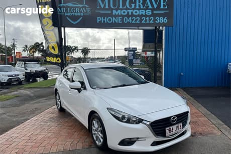 White 2018 Mazda 3 Hatchback Maxx Sport