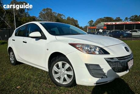 White 2011 Mazda 3 Hatchback Neo
