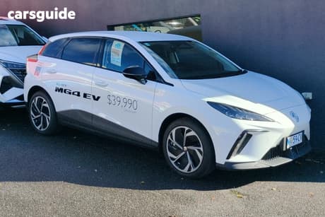 White 2026 MG MG4 Hatchback Essence 64 150Kw