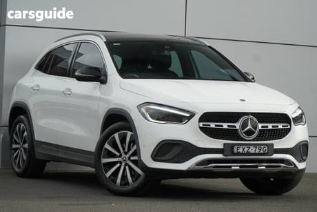 White 2020 Mercedes-Benz 200 Wagon 200