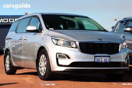 Silver 2019 Kia Carnival Wagon S