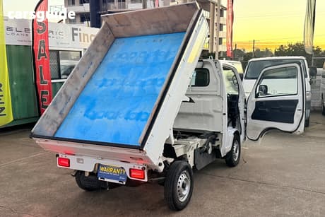 White 2024 Suzuki Carry Ute Tray
