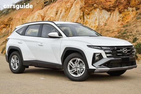 White 2026 Hyundai Tucson Wagon (Fwd)