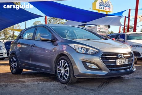 Grey 2015 Hyundai I30 Hatchback Active 1.6 Crdi