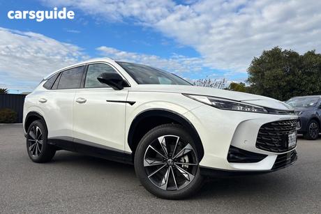 White 2025 MG HS Wagon Essence