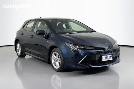 Black 2019 Toyota Corolla Hatchback Ascent Sport (Hybrid)
