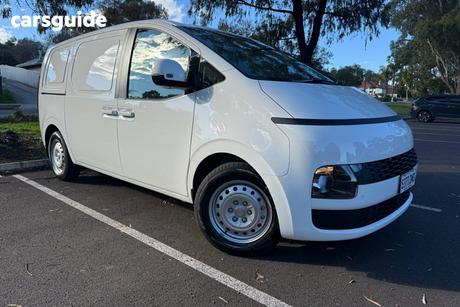 White 2026 Hyundai Staria Van Load 2S 1.6 Hev Liftback