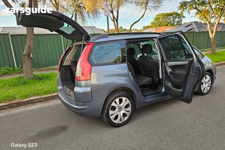 Grey 2010 Citroen C4 Picasso Wagon Hdi