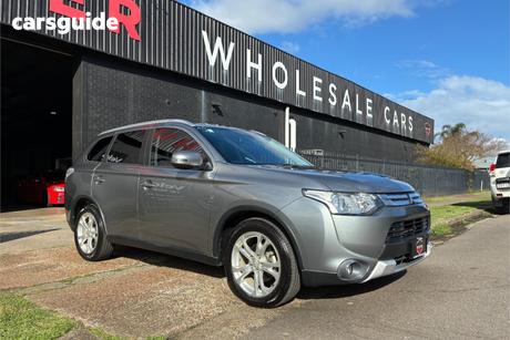 2014 Mitsubishi Outlander Ls (4X4)