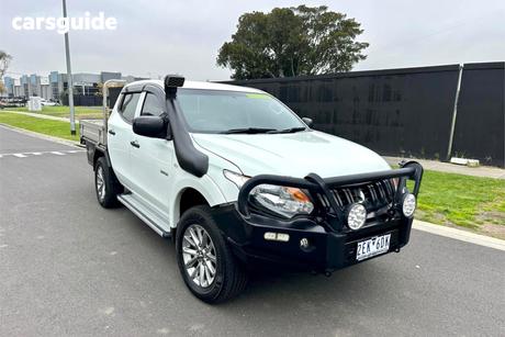 White 2016 Mitsubishi Triton Dual Cab Utility Glx (4X4)