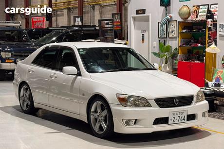 White 1999 Toyota Other Sedan