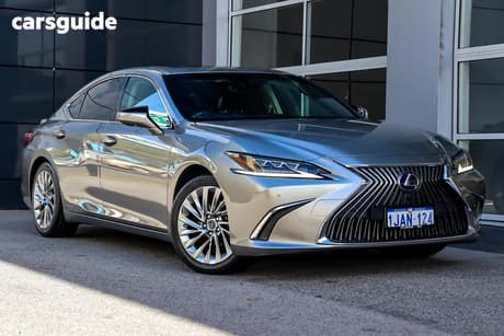 Silver 2019 Lexus ES300H Sedan Sports Luxury Hybrid