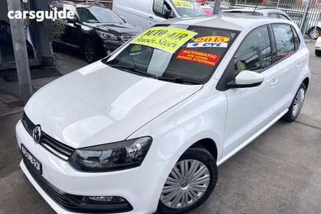 White 2015 Volkswagen Polo Hatchback 66 Tsi Trendline