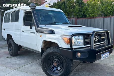 White 2008 Toyota Landcruiser SUV WORKMATE (4X4) 11 SEAT VDJ78R